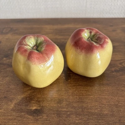 Bordallo Pinheiro Golden Apple X 2  Ornament Vintage Ceramic Fruit Portugal - Image 1 of 4