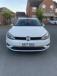 Volkswagen Golf SE Navigation TSI - Picture 1 of 18