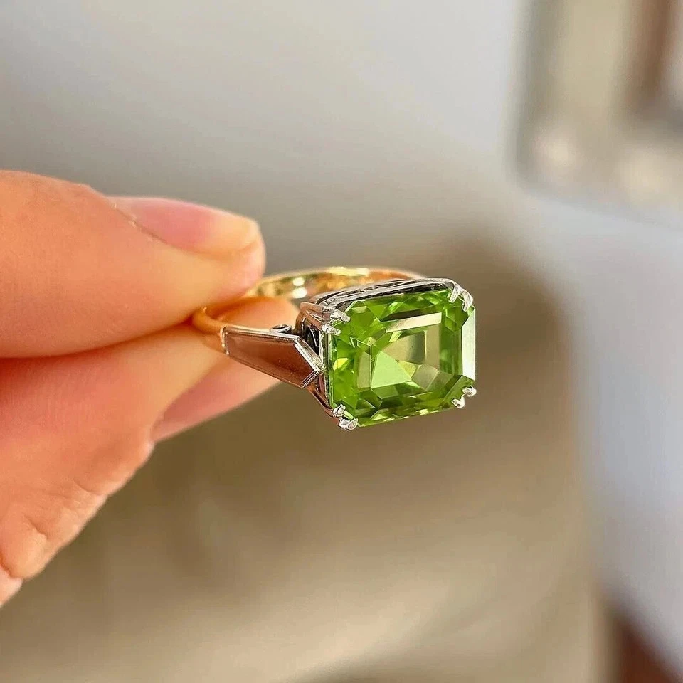 Anillo de compromiso solitario de peridoto natural Asscher de 4,00 quilates de oro blanco sólido de 14 quilates Foto 1 de 4
