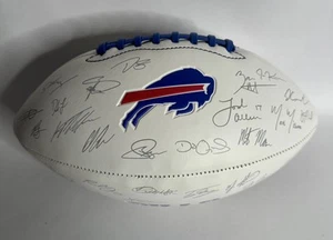 Buffalo Bills squadra firma calcio Josh Allen, Matt Milano, regalo memorabilia - Foto 1 di 6