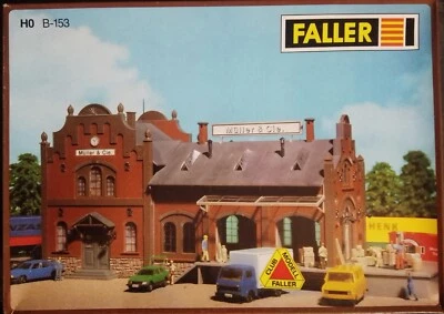 FALLER B-153 Kit Deposito merci ferroviario "MULLER & CIE" scala H0 - Immagine 1 di 4