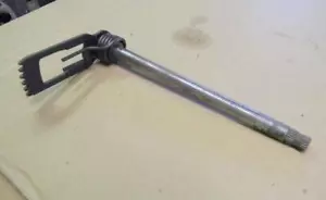 SUZUKI LT230S QUADSPORT SHIFT SHAFT WITH GOOD SPLINES - Picture 1 of 1