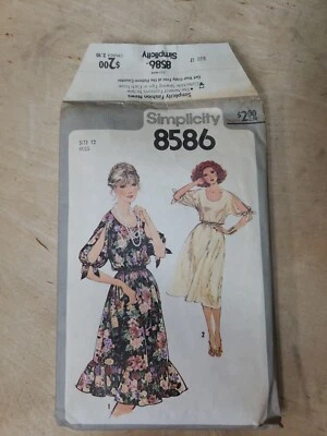 Simplicity Sewing Pattern #8586 Misses Pullover Dress Size 12 -Cut- - Image 1 of 4