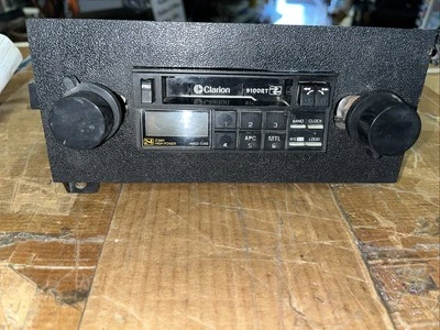 Reproductor de casete radio coche Clarion 9100RT AM/FM negro Foto 1 de 4