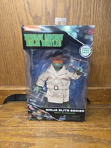 Teenage Mutant Ninja Turtles Elite Series Mikey in Disguise Michelangelo NEW - Picture 1 of 4