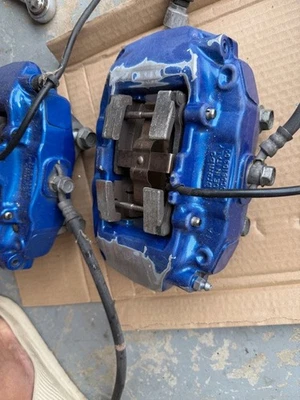 Pinzas traseras Lexus RC F/GS F Foto 1 de 4