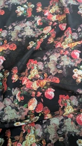 CHIFFON Dekostoff KleiderStoff superfein weich fallend  blumen schwarz rot - Bild 1 von 4