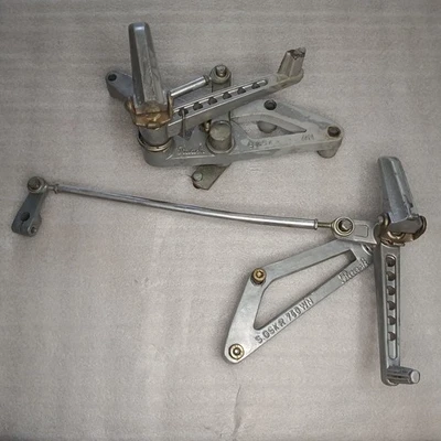 Reposapiés ajustables Water-Cool Raask 1992 para Suzuki GSX-R 750 WN  Foto 1 de 4