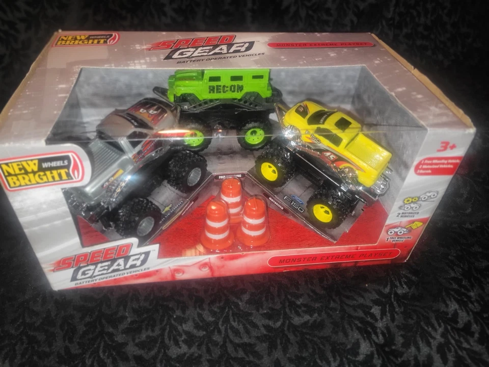 New Bright Monster Extreme Playset 4X4 3 Trucks Chevy Silverado Ford F-150 +  - Image 1 of 4