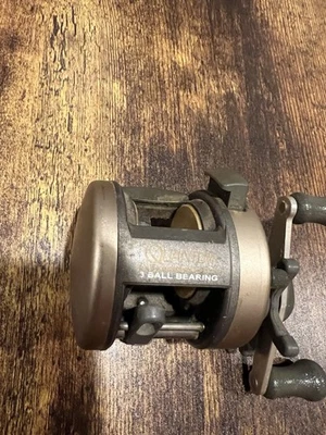 VTG Quantum IR3 Iron Baitcast Reel 3 Ball Bearings All Metal Smooth Drag Japan - Image 1 of 4