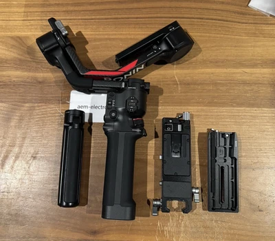 DJI - RS 4 Pro 3-Axis Gimbal Stabilizer for Cameras - Black - Grade A - Image 1 of 4