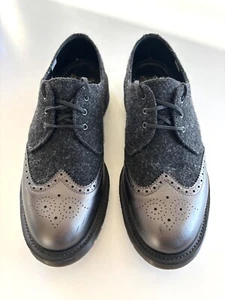Dr. Martens England 15434045 Scarpa Dannon Nera Punta alare Uomo - Taglia 9 US - Foto 1 di 11