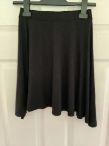 PRETTY LITTLE THING PLT BLACK SKATER SKIRT - UK 6 - Picture 1 of 3