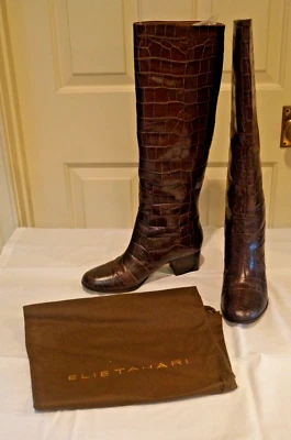 BOTAS DE MUJER ELIE TAHARI USADAS EN EXCELENTE ESTADO, 10.5 EXPRESSO, COCODRILO HASTA LA RODILLA, 100% CUERO Foto 1 de 4