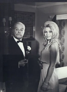 B.BARDOT-UNE RAVISSANTE IDIOTE -E.MOLINARO - N&B - 1963 -  18  x 24 cm   - Foto 1 di 2