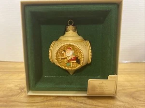 Vintage Hallmark Keepsake Ornament 1983 Santa's on His Way - Picture 1 of 10