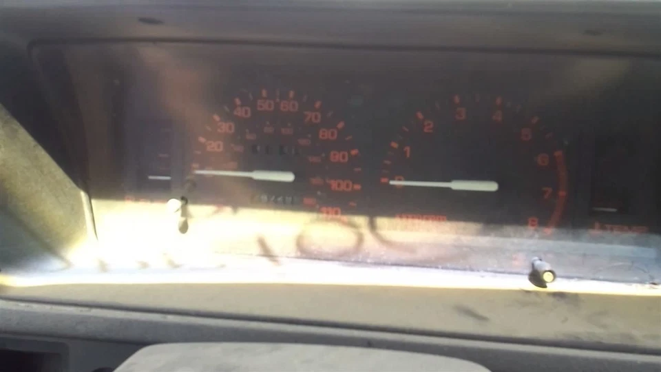 Cabezal de velocímetro solo federal con tacómetro compatible con 88-93 MAZDA B-2200 30351417 Foto 1 de 4