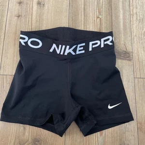 Nike Pro Dri-Fit Shorts Size XS - Picture 1 of 1