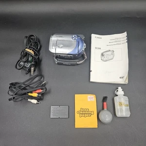 Canon DC210 DVD Camcorder Bundle 35x Optical Zoom W/ Battery TESTED WORKS - Picture 1 of 17