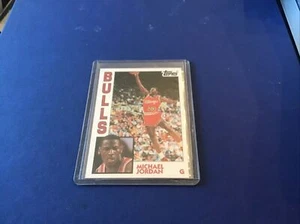 ..MICHAEL JORDAN 1993 TOPPS ARCHIVES 1984 ROOKIE RETRO #52 CHICAGO BULLS...229 - Picture 1 of 5
