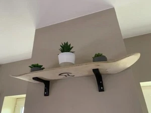 Soporte de pared de montaje en pared para estante de monopatín (convierte tu monopatín en un estante) - Imagen 1 de 2