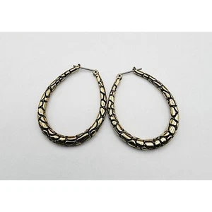 Gold tone snack skin design dangle Pierced earrings 1.5" - Picture 1 of 4