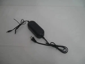 iRobot Roomba 17062 Charger Power Cord 500/600/700 Series 120v/33w (3B2) - Picture 1 of 5
