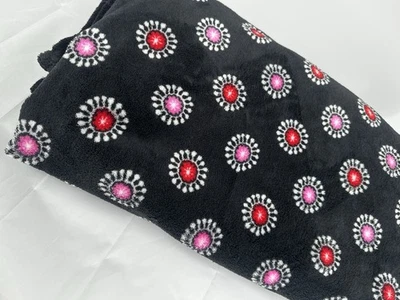 Vera Bradley Cobertor Parisiano Pom Poms Fundo Preto 80"x50" Limpo - Imagem 1 de 4