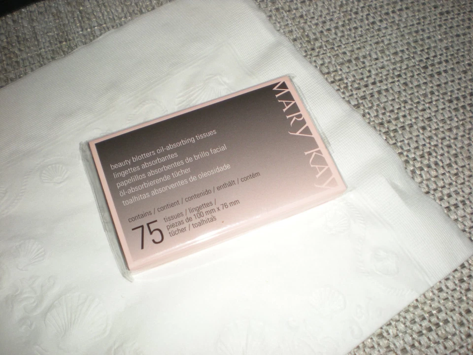Mary Kay BEAUTY BLOTTERS Oil Absorbing Tissues 75 Count SEALED - Image 1 of 1