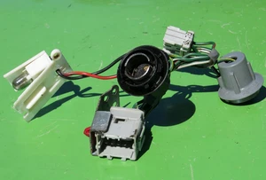 HONDA ACCORD 90-91 LEFT TAILLIGHT SOCKET WIRE ASSEMBLY 33552-SM4-A01 OEM LX EX - Picture 1 of 9