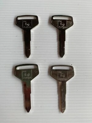 BLANK KEYS TOYOTA COROLLA KE26 KE35 TE37 TE71 AE86 X4 Pcs. - Image 1 of 4