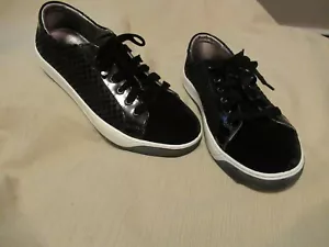 Johnston & Murphy Emerson Sneaker - Women's 9M - Picture 1 of 8