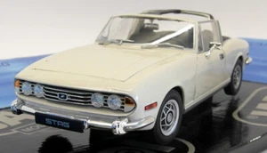 Jadi 1/18 Scale - JM-98111 Triumph Stag Open Convertible - White - Picture 1 of 7