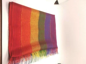 SCIARPA filo tessuto a righe multicolore linea oro tra colori 72" x 22" - Foto 1 di 3
