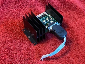 REGULADOR DE VOLTAJE DE AERONAVE CON CONECTOR - Imagen 1 de 6
