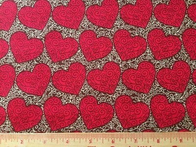 Edredón Tela Algodón Acolchado Tesoros Corazones Rojos vendido por yarda Foto 1 de 2