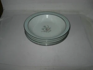 Juego de 4 cuencos de sopa florales Noritake Japón Bluebell #5558 - Imagen 1 de 2