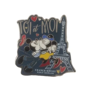 Disney Pin Epcot France Mickey Mouse & Minnie Kissing Toi et Moi You & Me PARIS - Picture 1 of 4