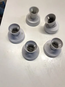 4- straight batten lamp holder & 1 - Angled - Picture 1 of 6