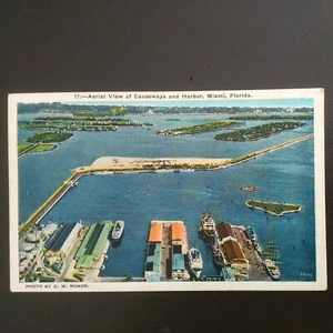 MIAMI, FL * AERIAL VIEW of CAUSEWAYS & HARBOR * UNPOSTED EARLY LINEN - Picture 1 of 6