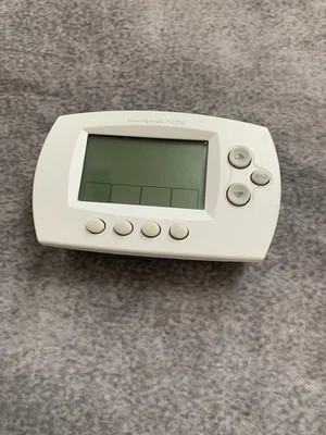 Honeywell  WiFi 7-Day Programmable Thermostat RTH6580WF1001 - Image 1 of 4