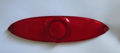 Plymouth Valiant 1960, Right rear Tailight Lens and Gas Cap. Both good condition - Image 1 of 4