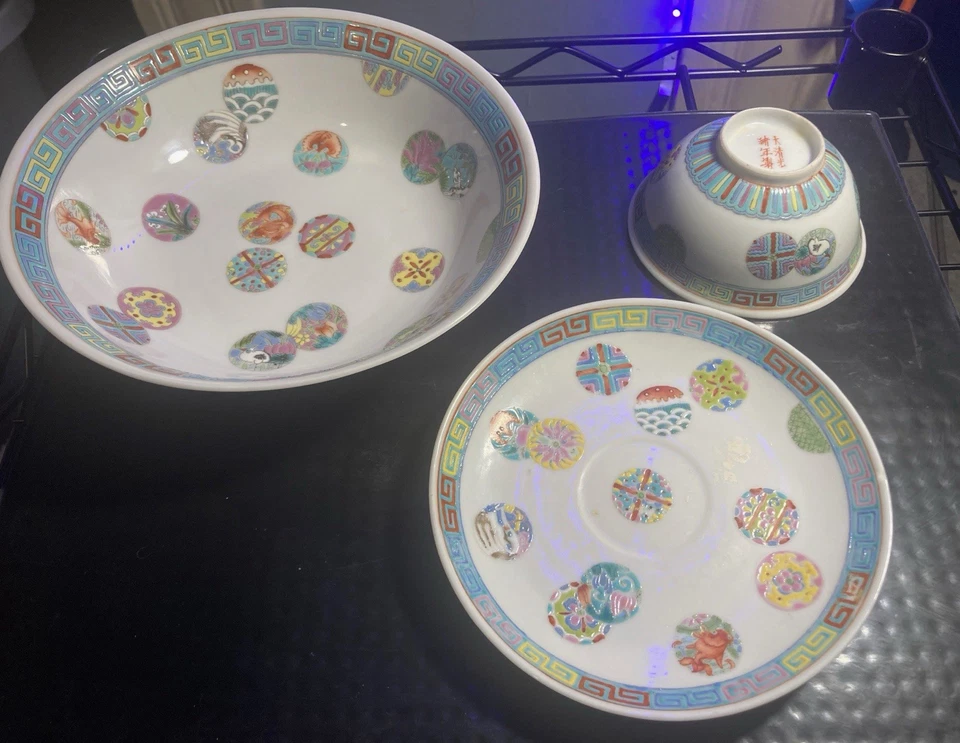 Antiguo platillo taza cuenco bola de flores porcelana rosa familia china marca Guangzhou Foto 1 de 4