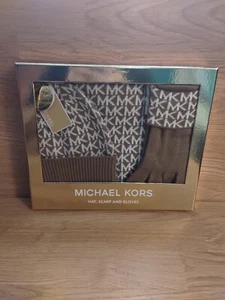 Authentic Michael Kors Knit 3-PC Gift Set Hat Scarf Gloves Camel/Cream Logo NEW - Picture 1 of 3