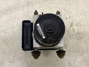 2008 MITSUBISHI OUTLANDER 2.0 DIESEL ABS PUMP 4670A340 - Picture 1 of 8