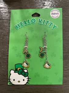HELLO KITTY SANRIO CLAIRE'S EXCLUSIVE IRISH LUCKY SHAMROCK RAINBOW EARRINGS - Picture 1 of 1