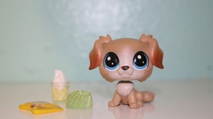 100% AUTHENTIC Littlest Pet Shop Lot #2-93 Austin Goldenpup Dog w Accessories