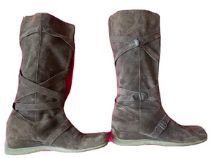 Diana Ferrari 41. 9.5. Dark Brown Suede Flat Hippy Boots - Picture 1 of 9