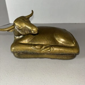 Rare Vintage Brass Bull Repousse Box 6 1/2” - Picture 1 of 12