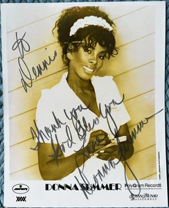 Foto firmada a mano Donna Summer 8"X10" - Imagen 1 de 4
